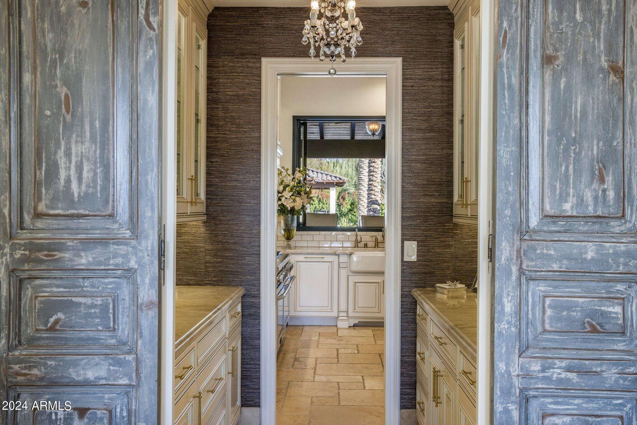 CAMELBACK COUNTRY ESTATES UNIT 5 - Residential
