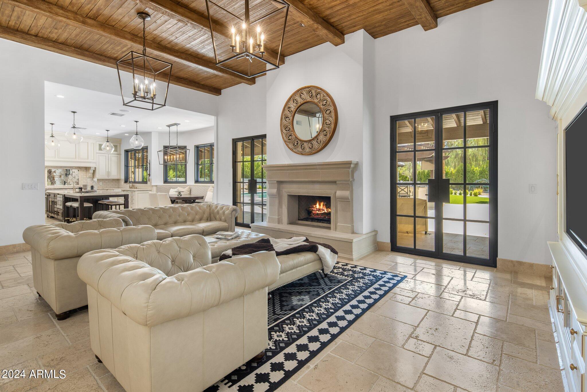 CAMELBACK COUNTRY ESTATES UNIT 5 - Residential