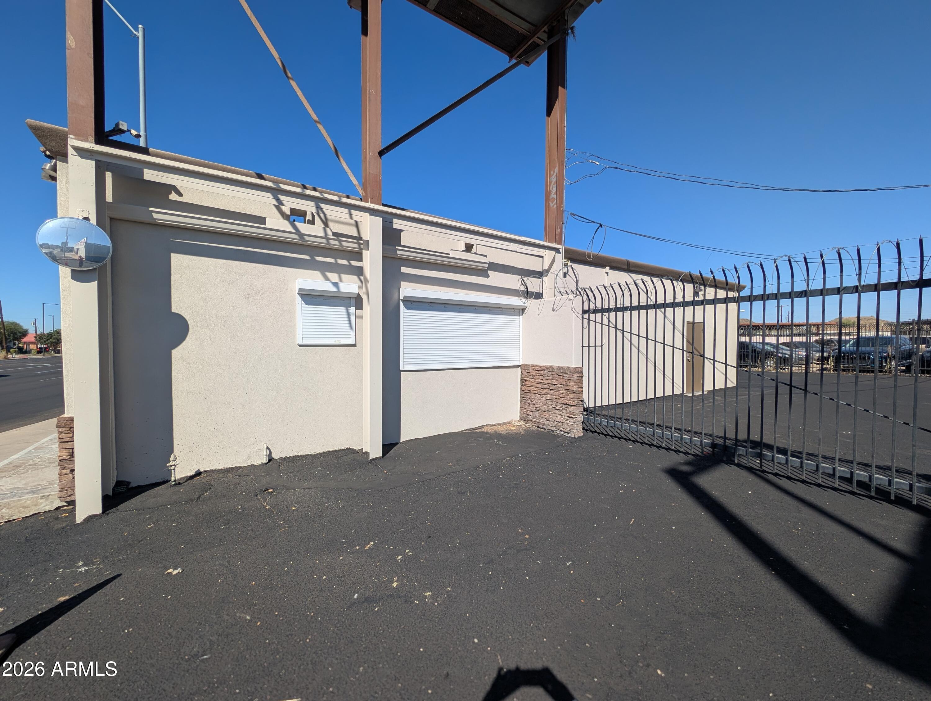 SUNNYSLOPE COURT - Commercial Sale