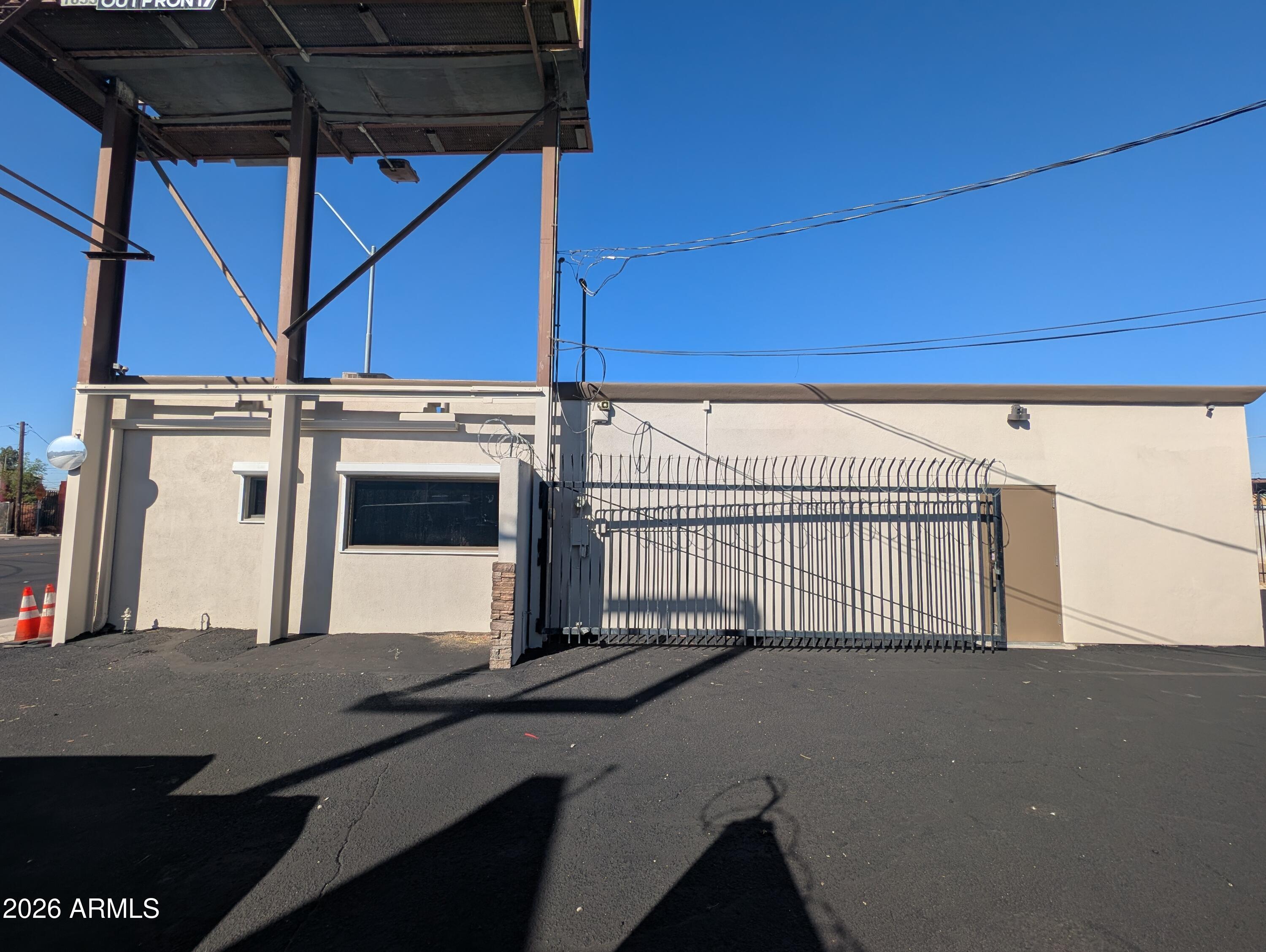 SUNNYSLOPE COURT - Commercial Sale