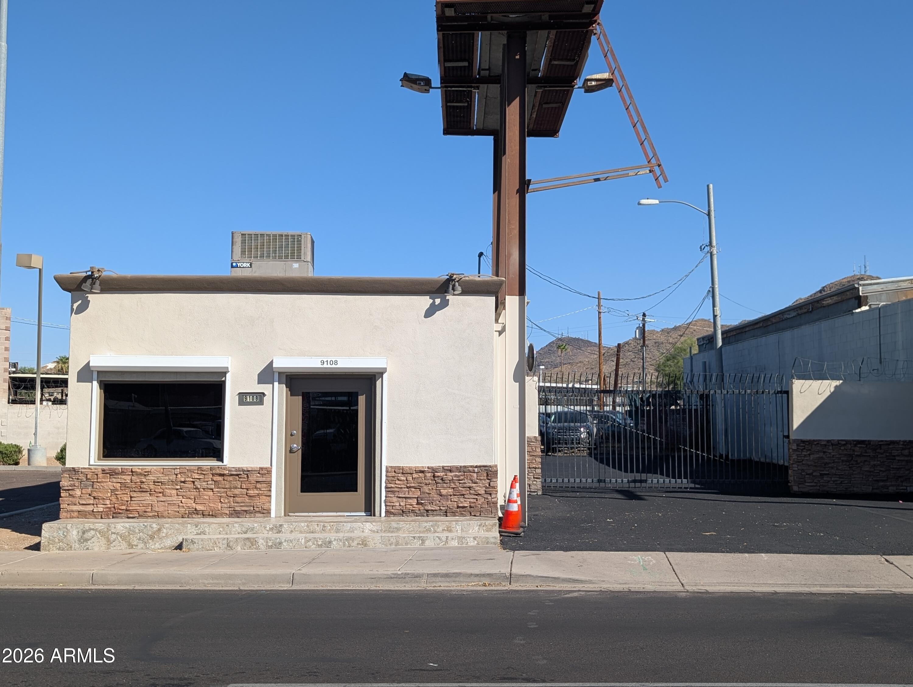 SUNNYSLOPE COURT - Commercial Sale