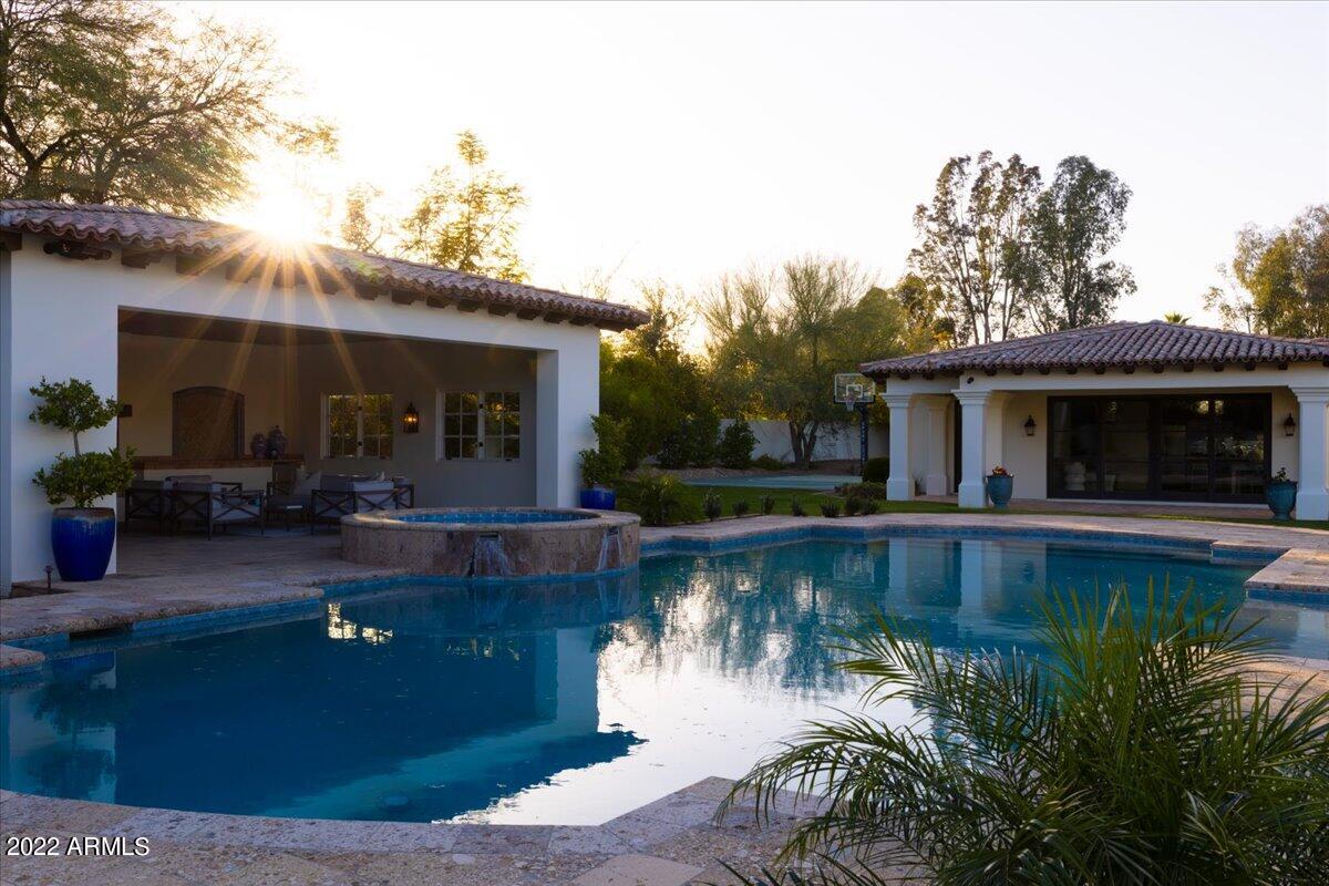 Mockingbird Square - Residential