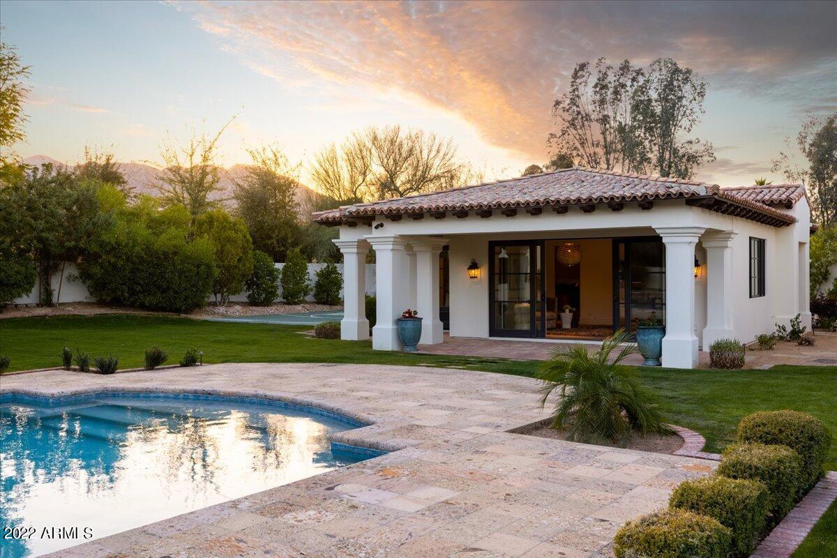 Mockingbird Square - Residential