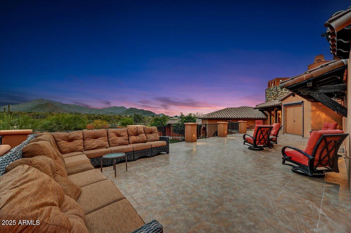 PRADO ESTATES - Residential