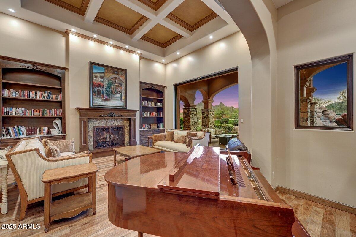 PRADO ESTATES - Residential