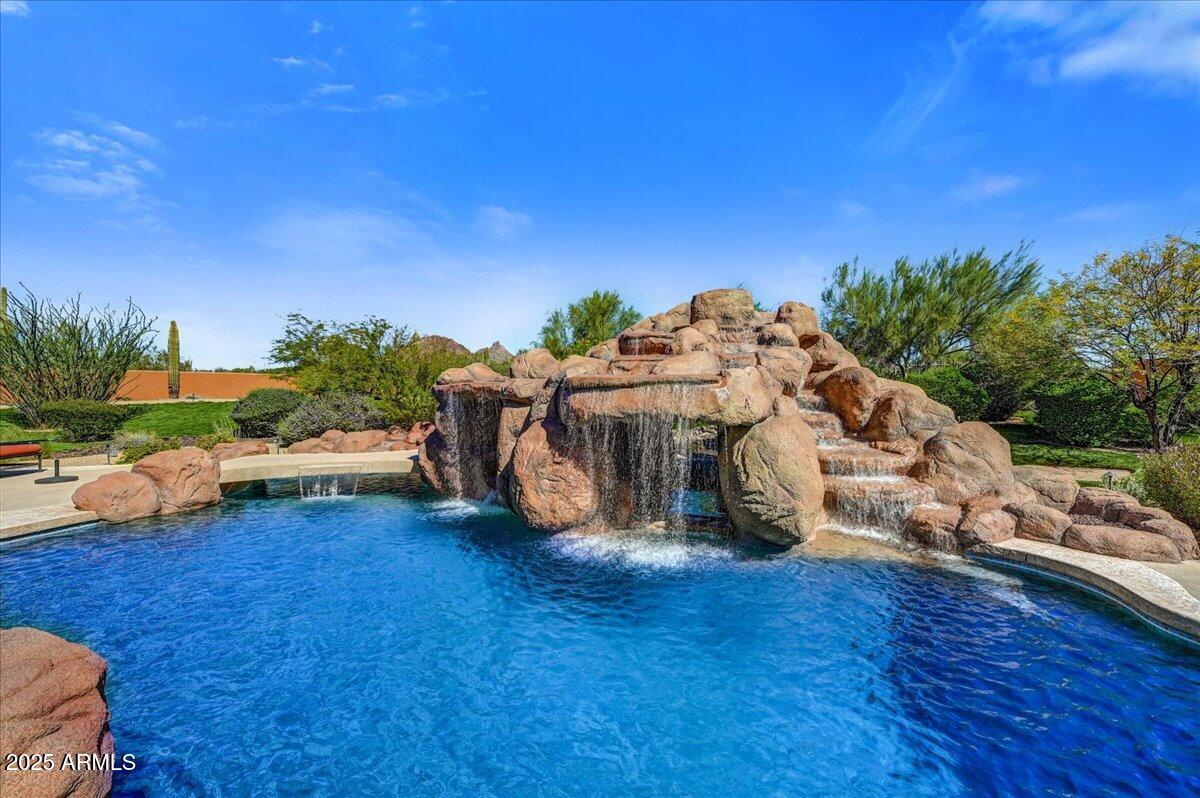 PRADO ESTATES - Residential