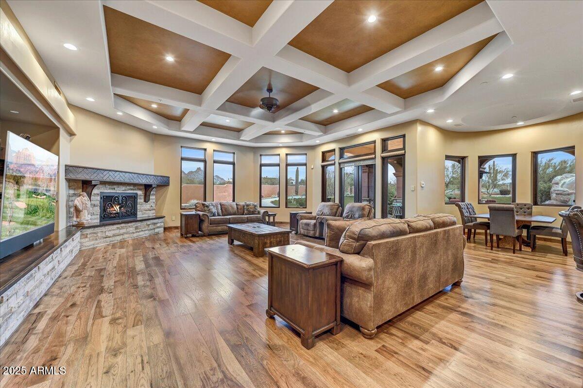 PRADO ESTATES - Residential