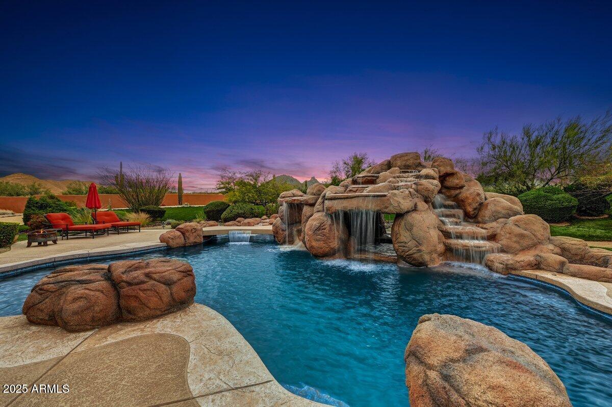 PRADO ESTATES - Residential