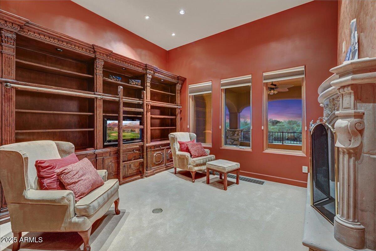 PRADO ESTATES - Residential
