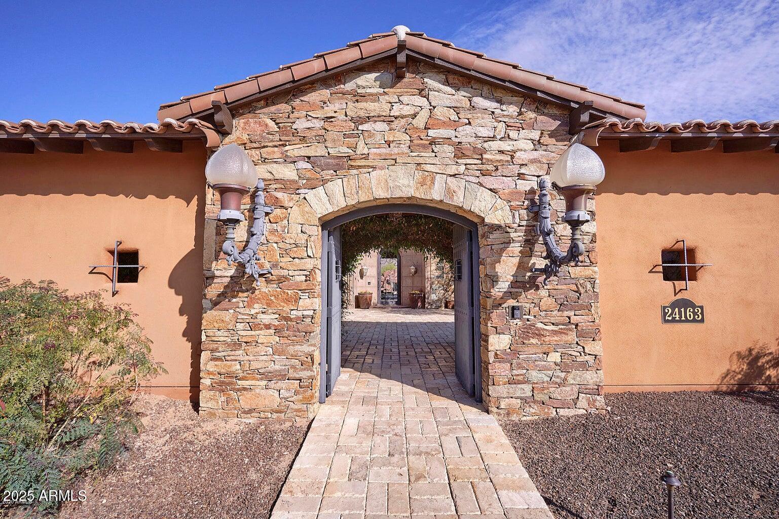 PRADO ESTATES - Residential