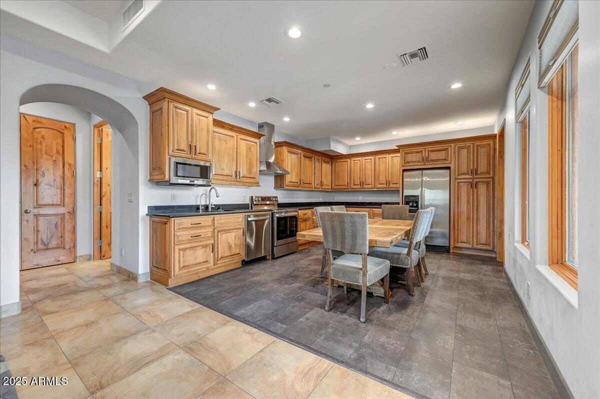 PRADO ESTATES - Residential