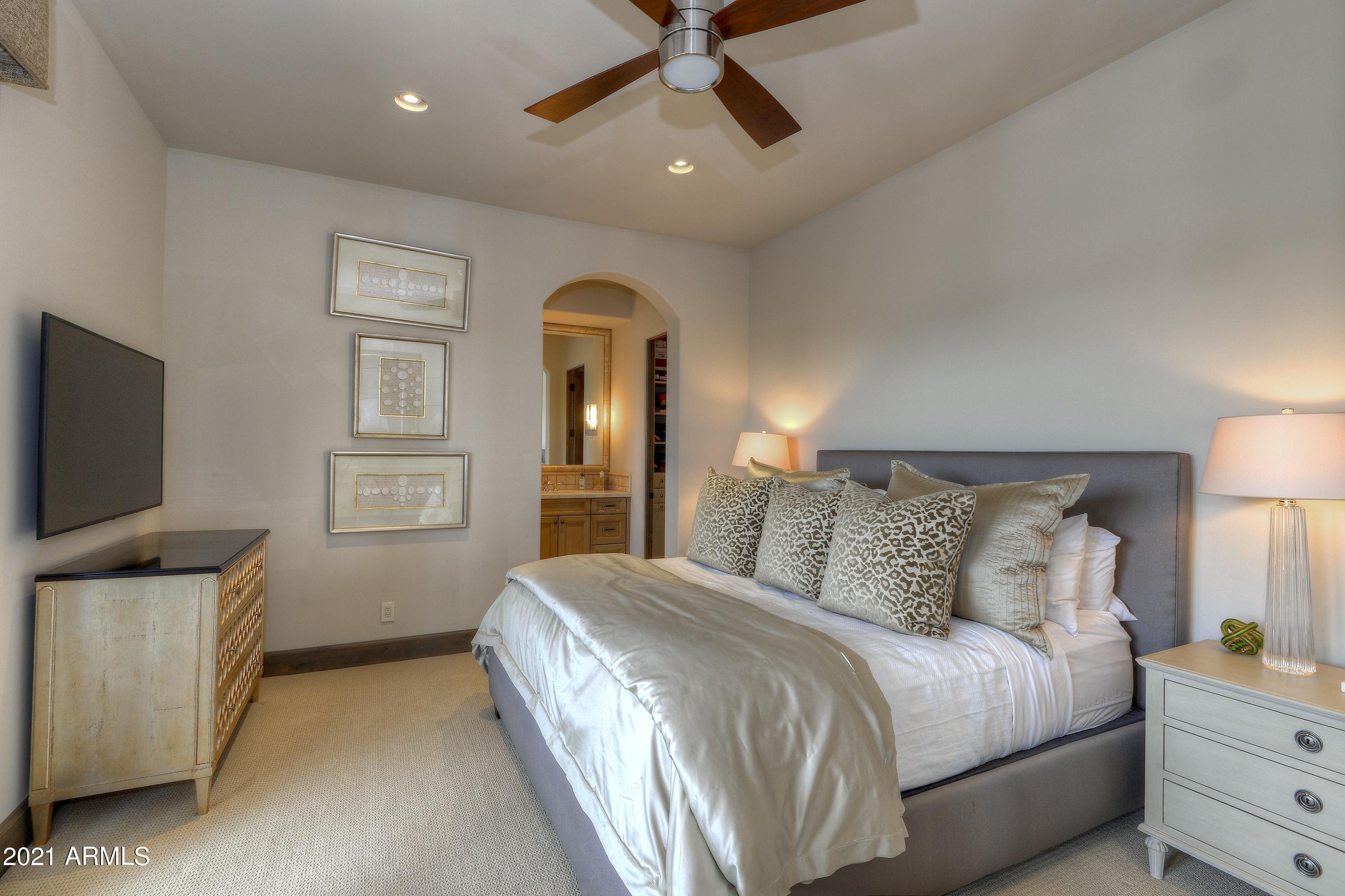 PARADISE RESERVE REPLAT - Residential
