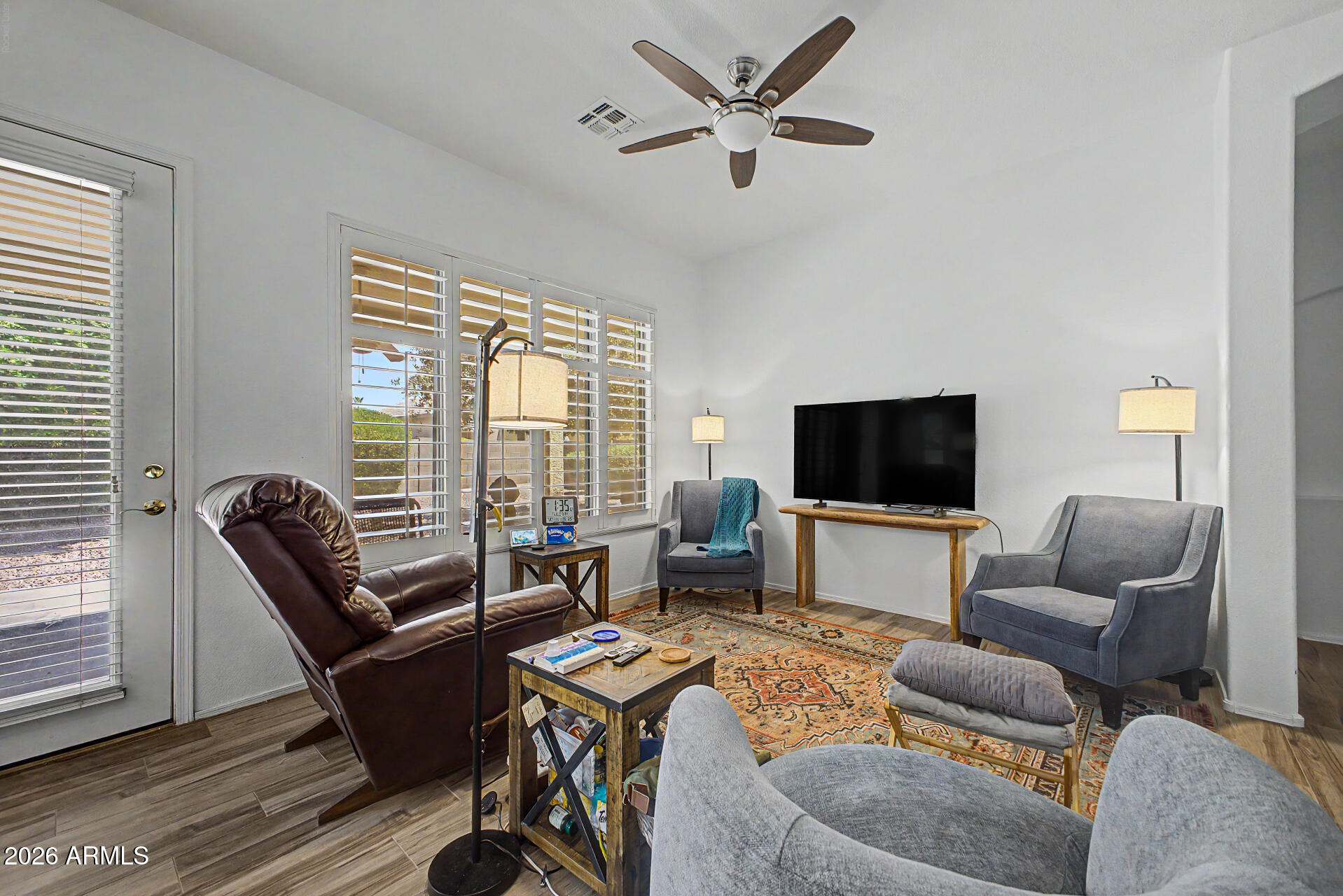 LINDSAY MEADOWS - Residential