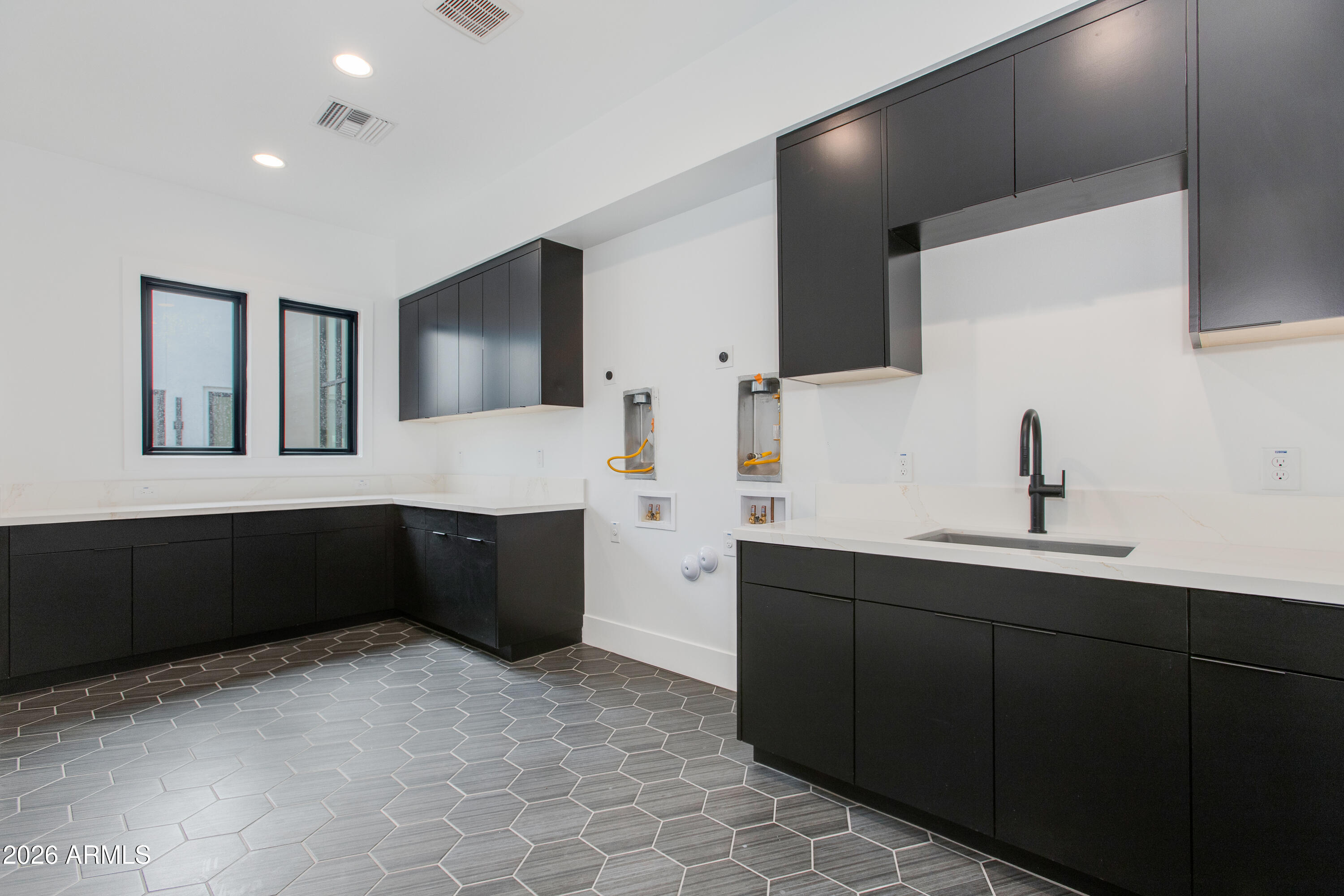FOOTHILLS RANCHOS - Residential