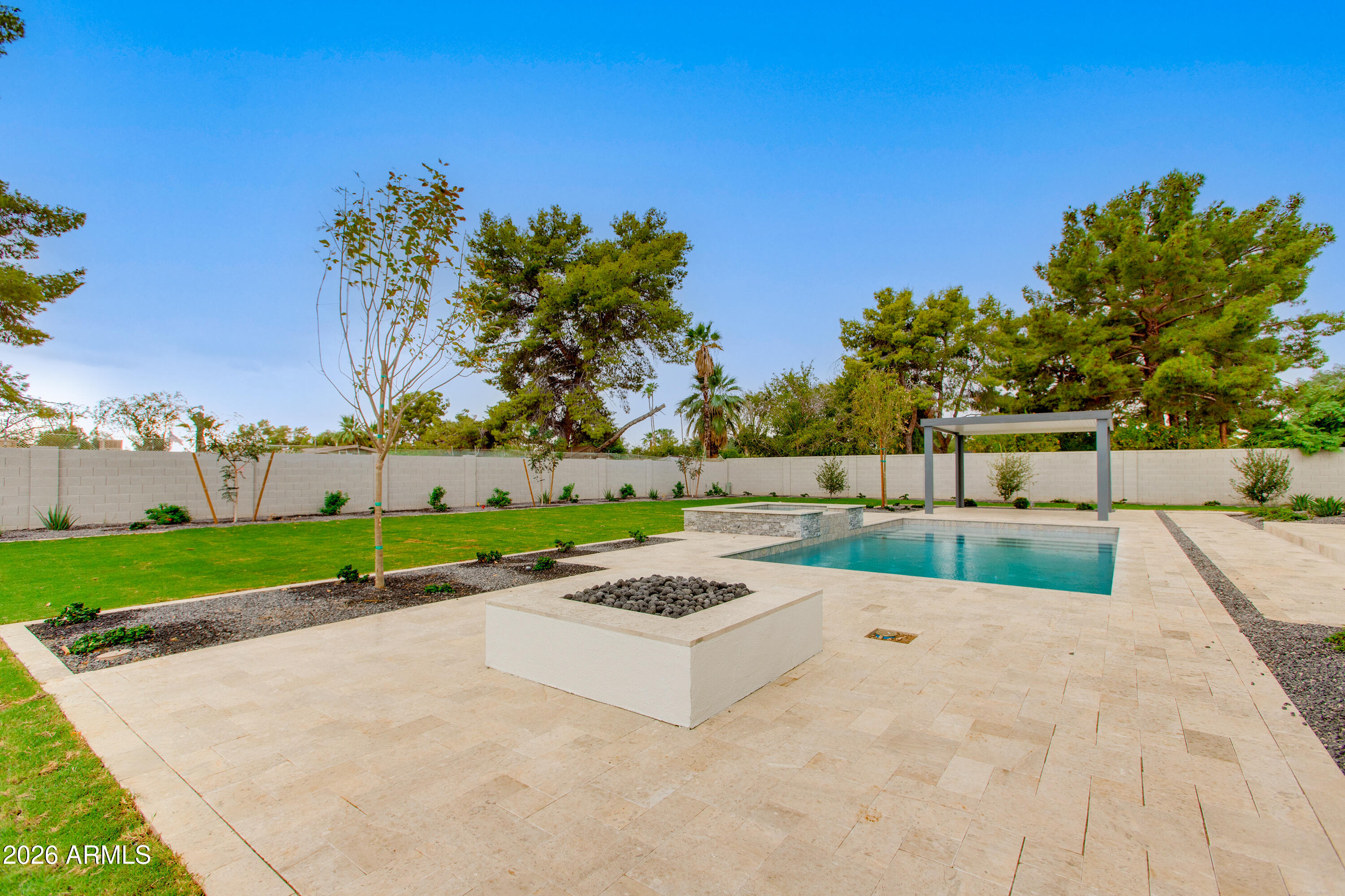 FOOTHILLS RANCHOS - Residential