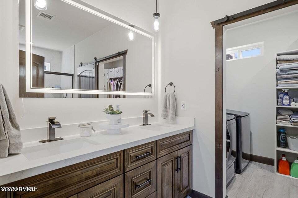 WHISPERING TRAILS UNIT 1 - Residential