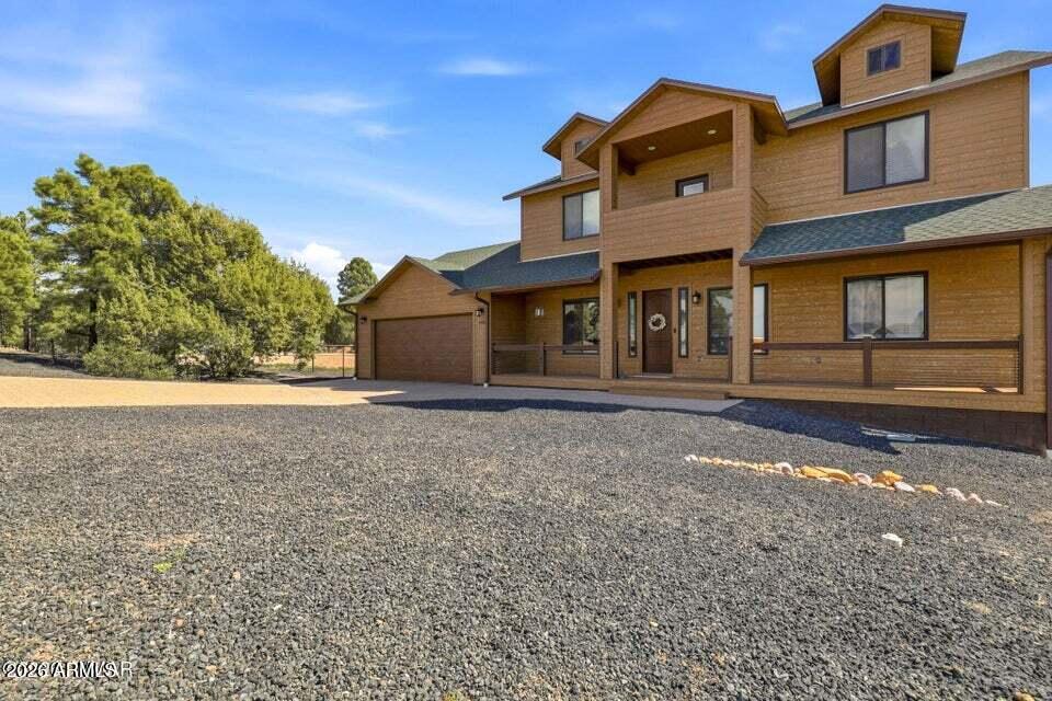 WHISPERING TRAILS UNIT 1 - Residential