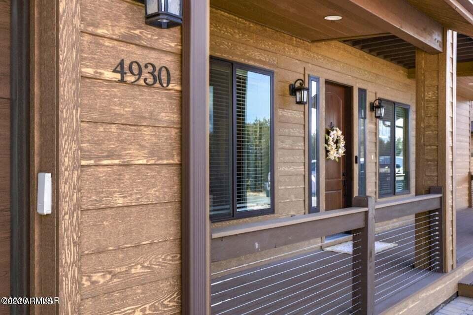 WHISPERING TRAILS UNIT 1 - Residential