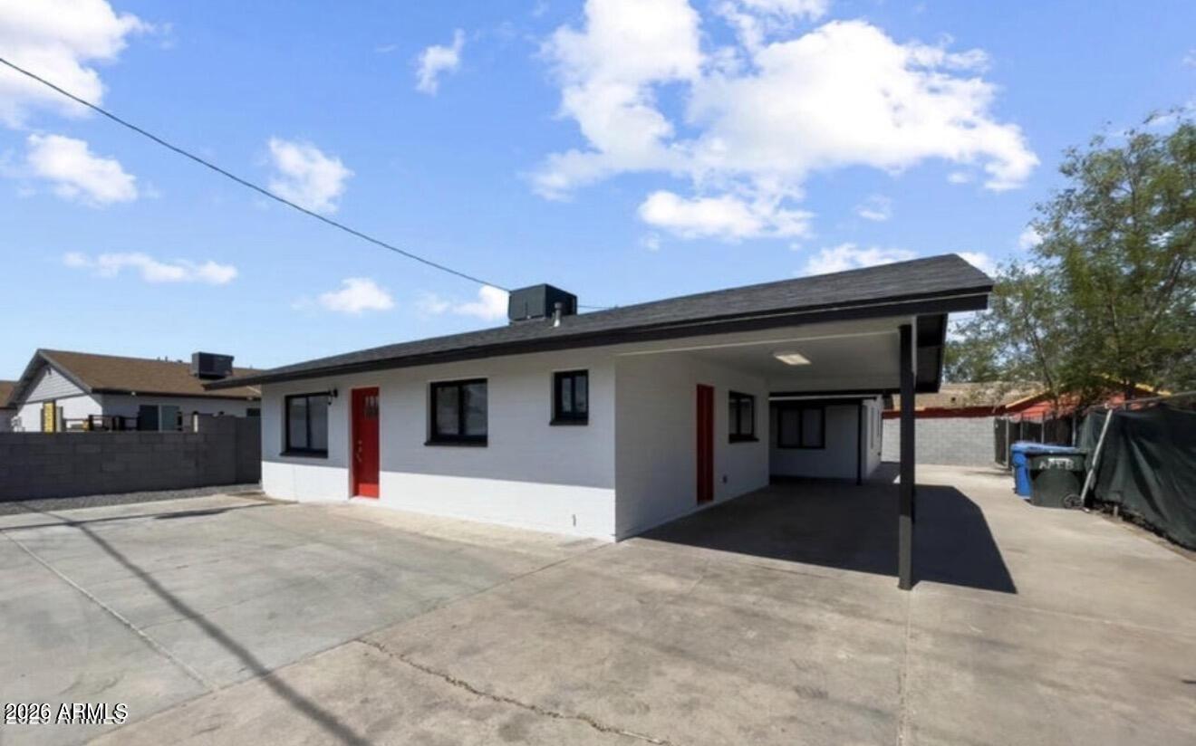 Well-maintained and recently renovated duplex offering immediate income potential. Unit A features 2 bedrooms and 1 bathroom and is currently leased at $1,685 per month. Unit B offers 1 bedroom and 1 bathroom and is currently vacant, providing flexibility for an owner-occupant or investor to place a new tenant at market rent.
Both units have been updated with modern finishes, including new flooring, updated kitchen cabinetry, stainless steel appliances, quartz countertops, refreshed vanities, and updated interior finishes. Excellent opportunity for stable cash flow in a convenient location.