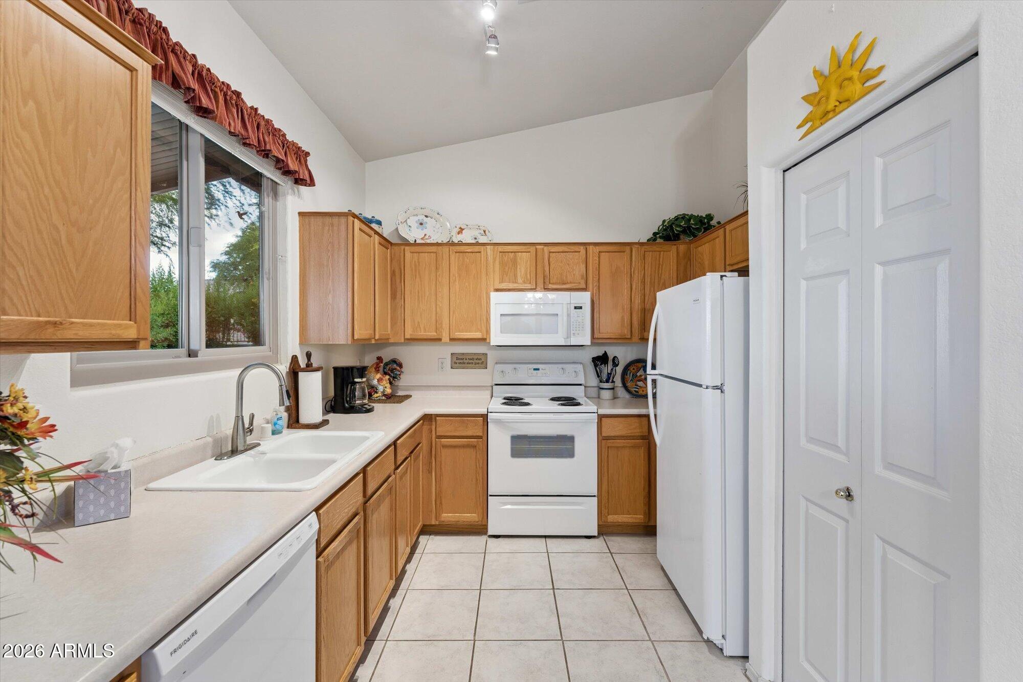 VISTA POINT - Residential