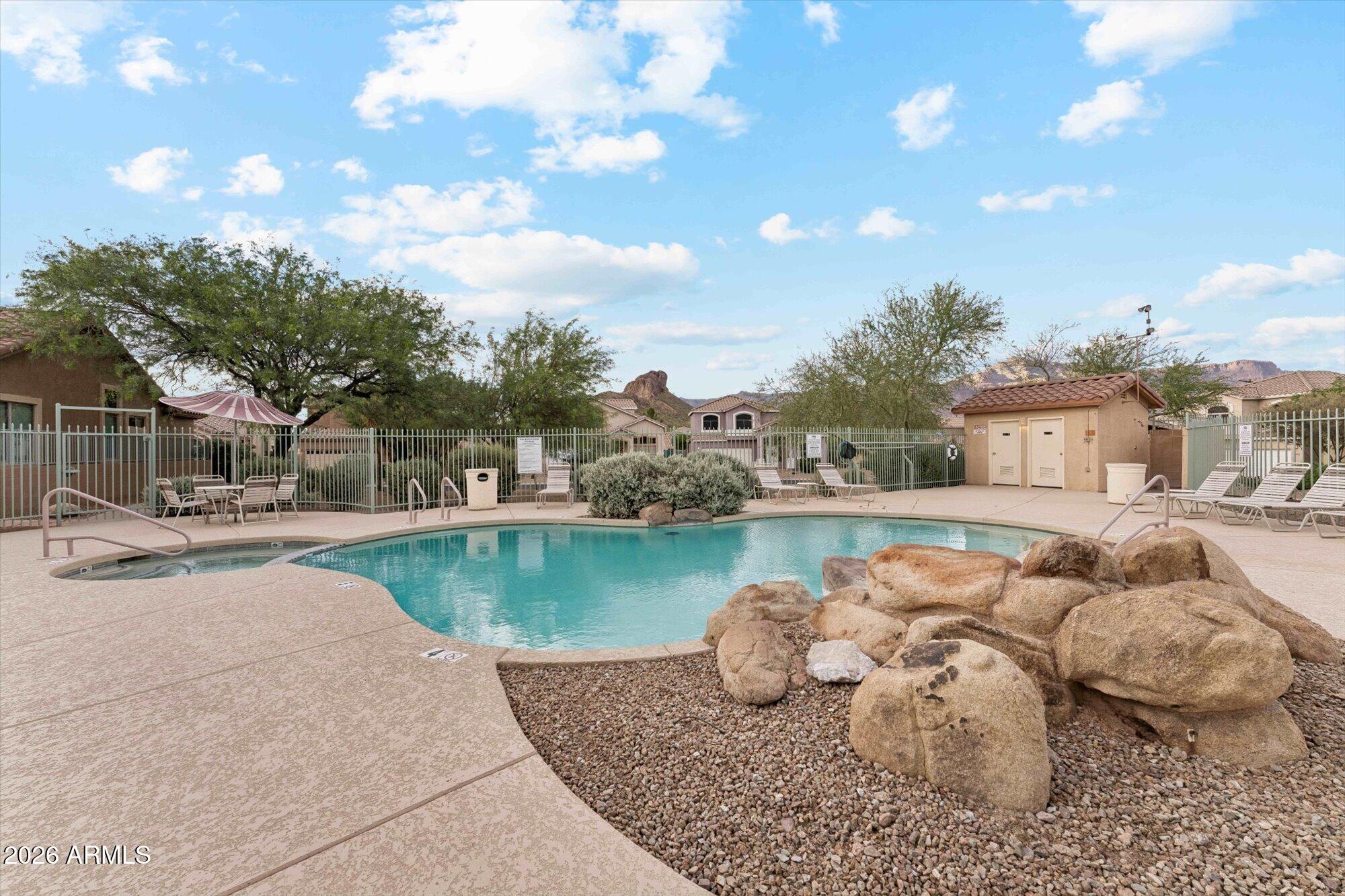 VISTA POINT - Residential