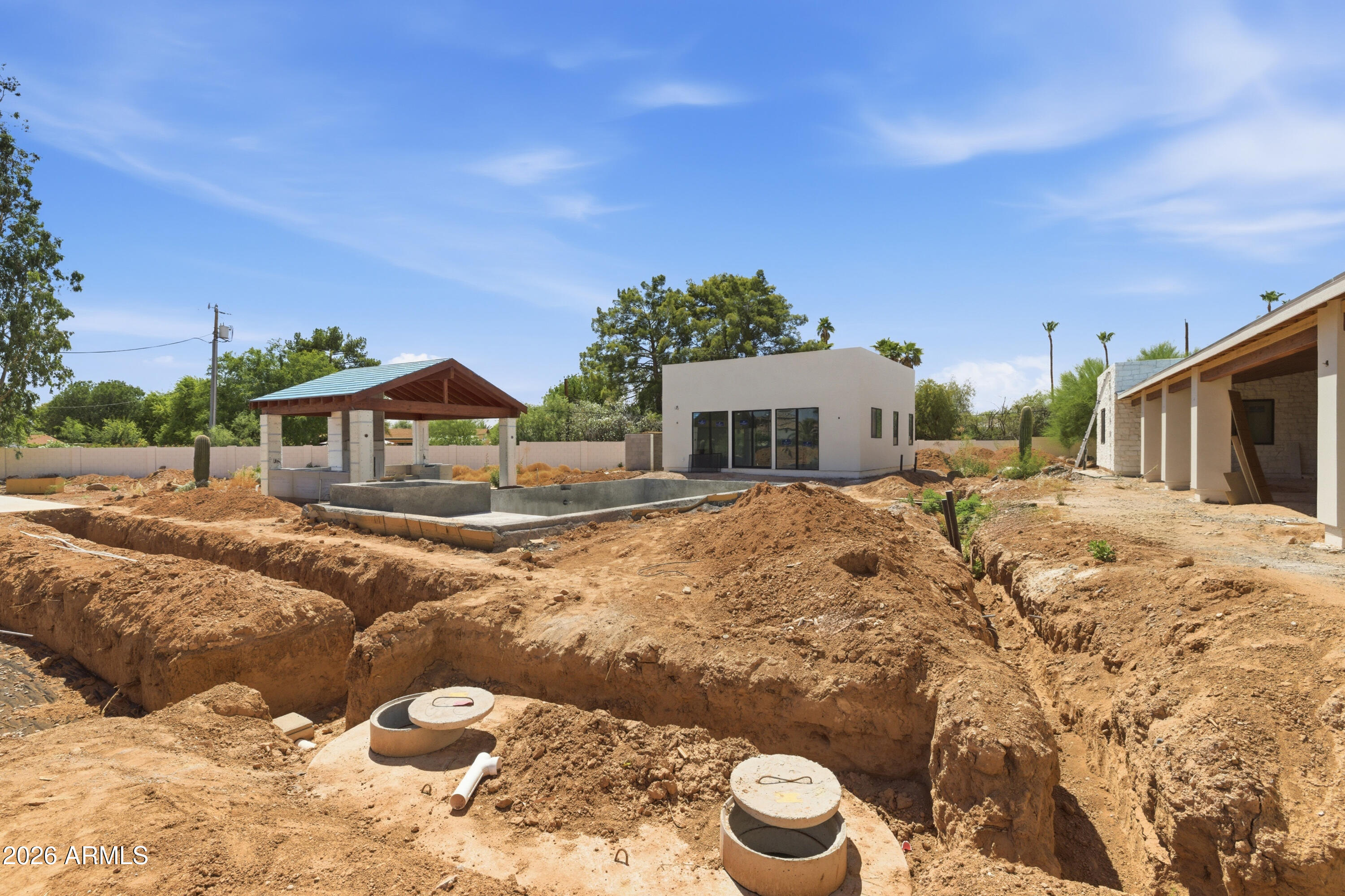 PARADISE VALLEY RANCHOS 2 - Residential