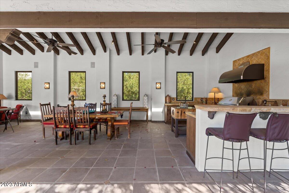 PARADISE VALLEY FARMS - Residential