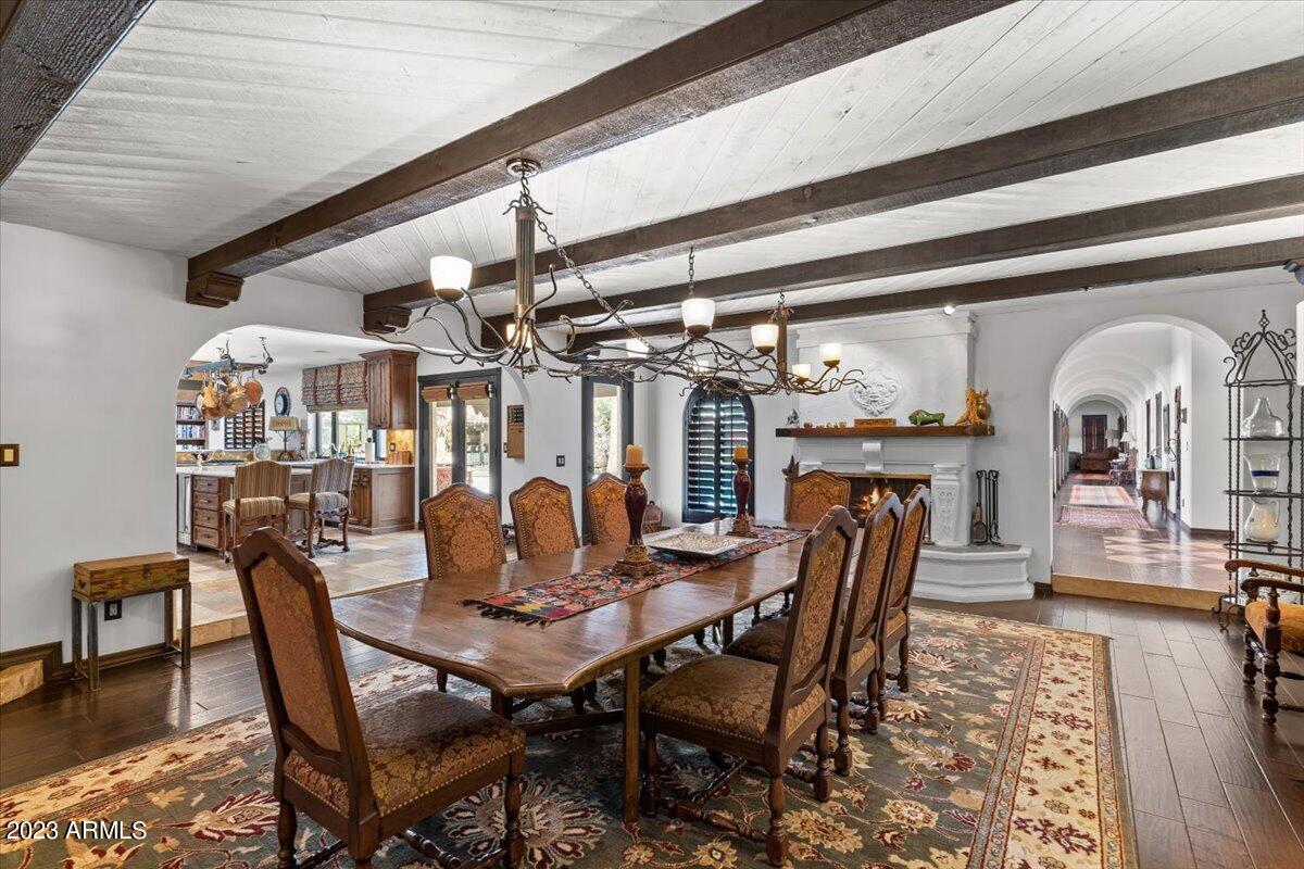 PARADISE VALLEY FARMS - Residential