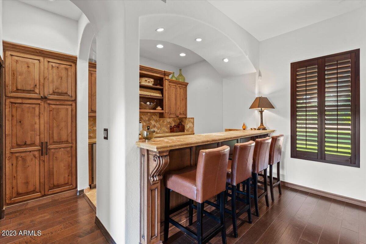 PARADISE VALLEY FARMS - Residential