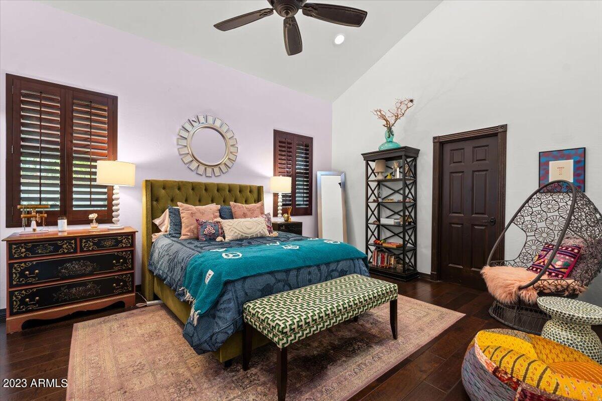 PARADISE VALLEY FARMS - Residential