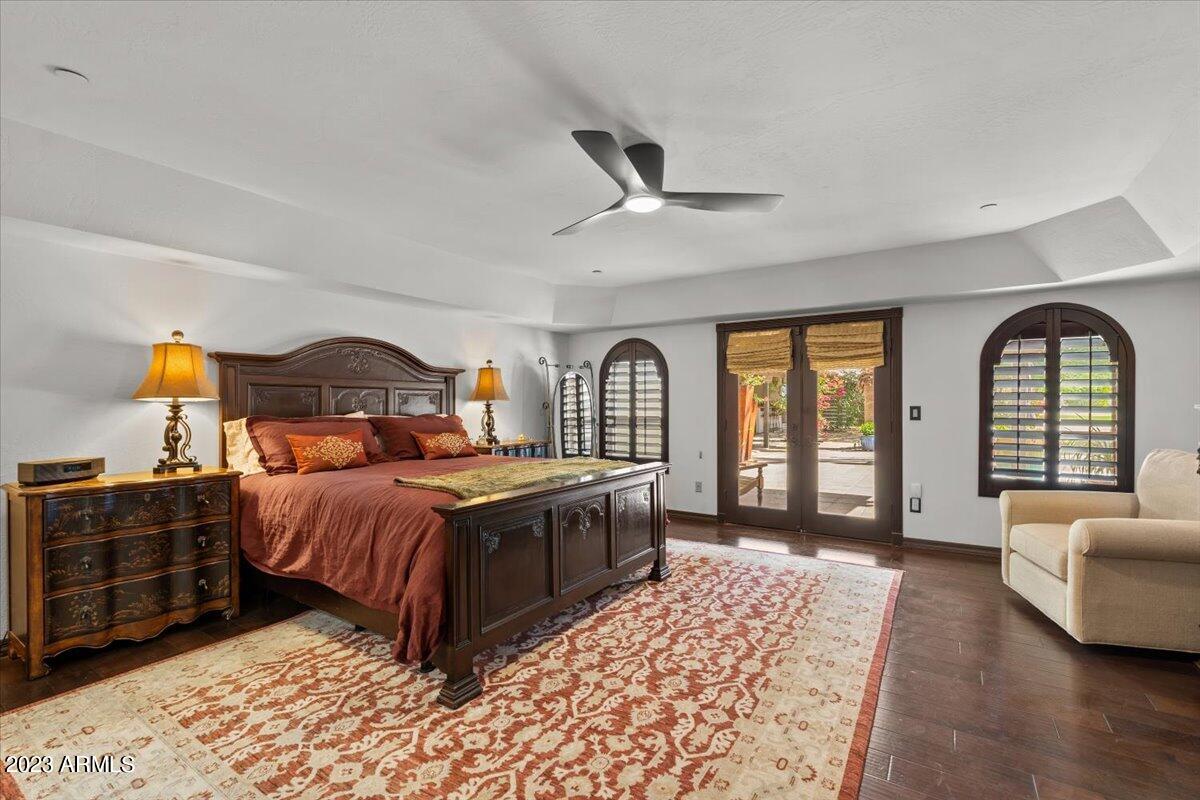 PARADISE VALLEY FARMS - Residential