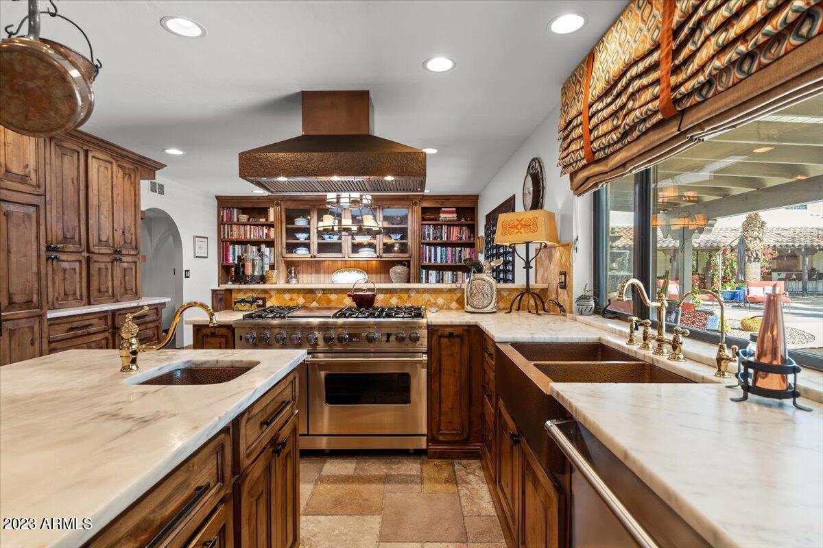 PARADISE VALLEY FARMS - Residential