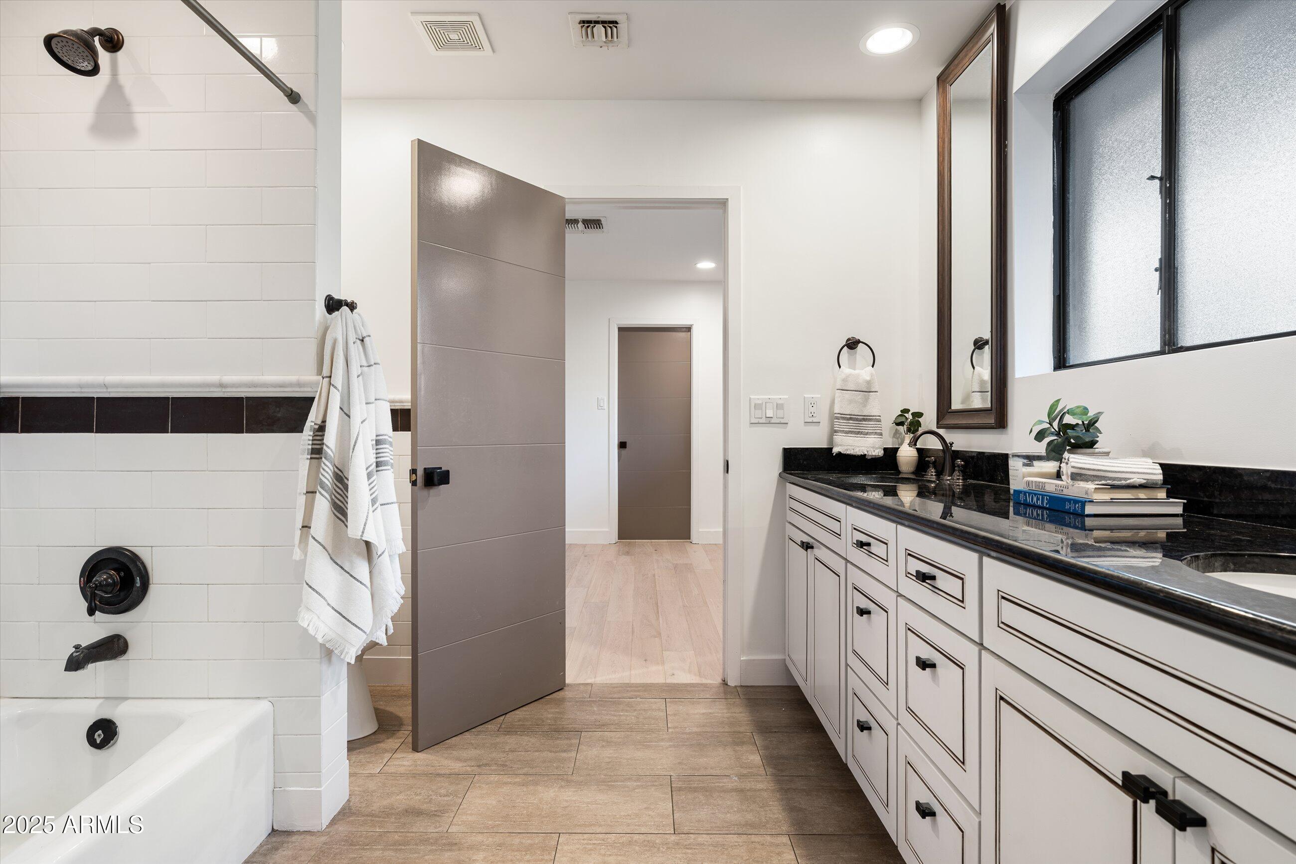 CAMELBACK SIERRA - Residential