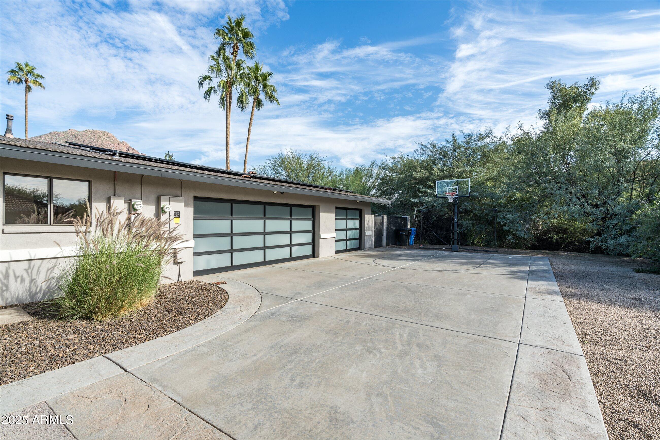 CAMELBACK SIERRA - Residential