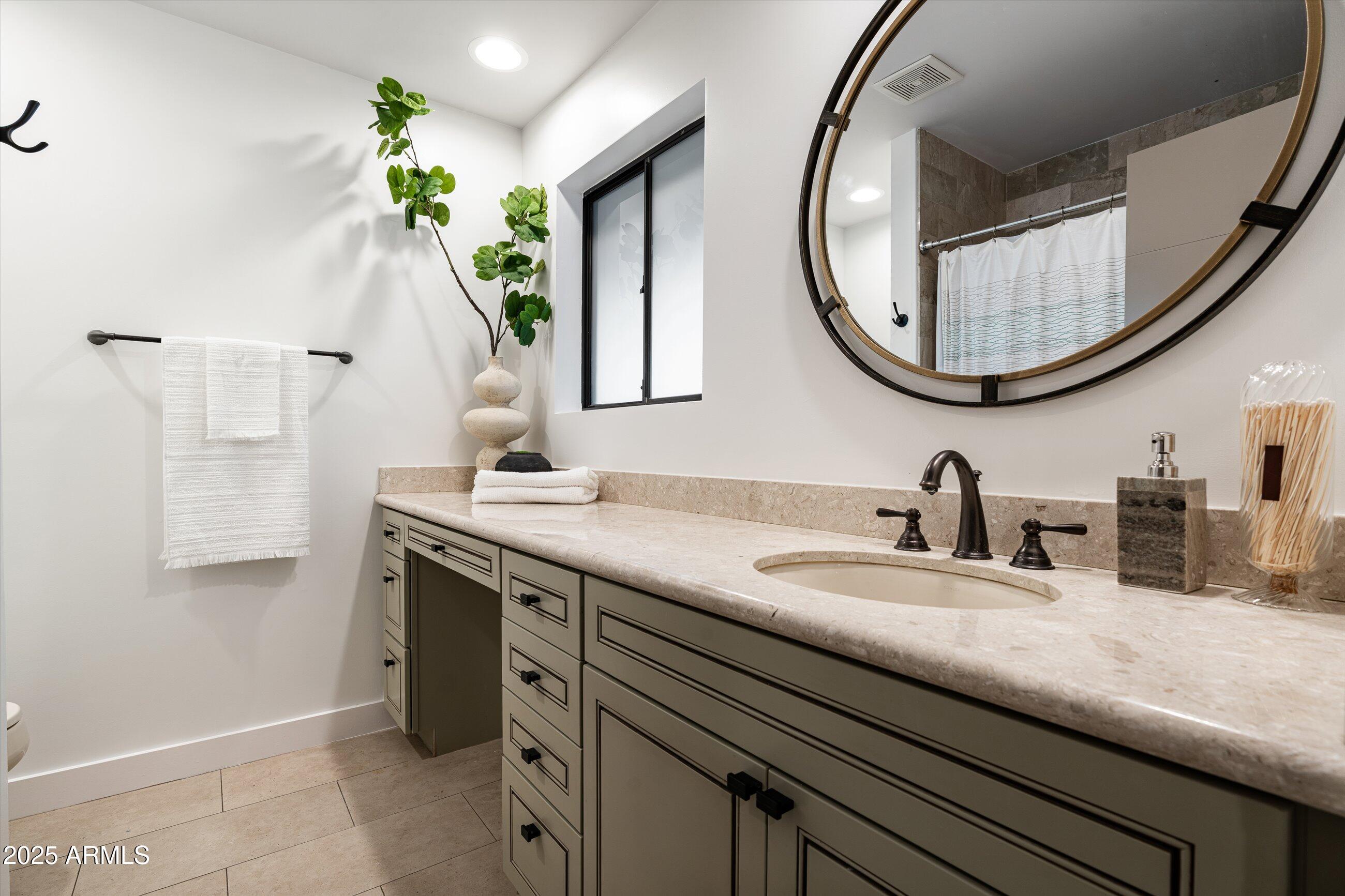 CAMELBACK SIERRA - Residential