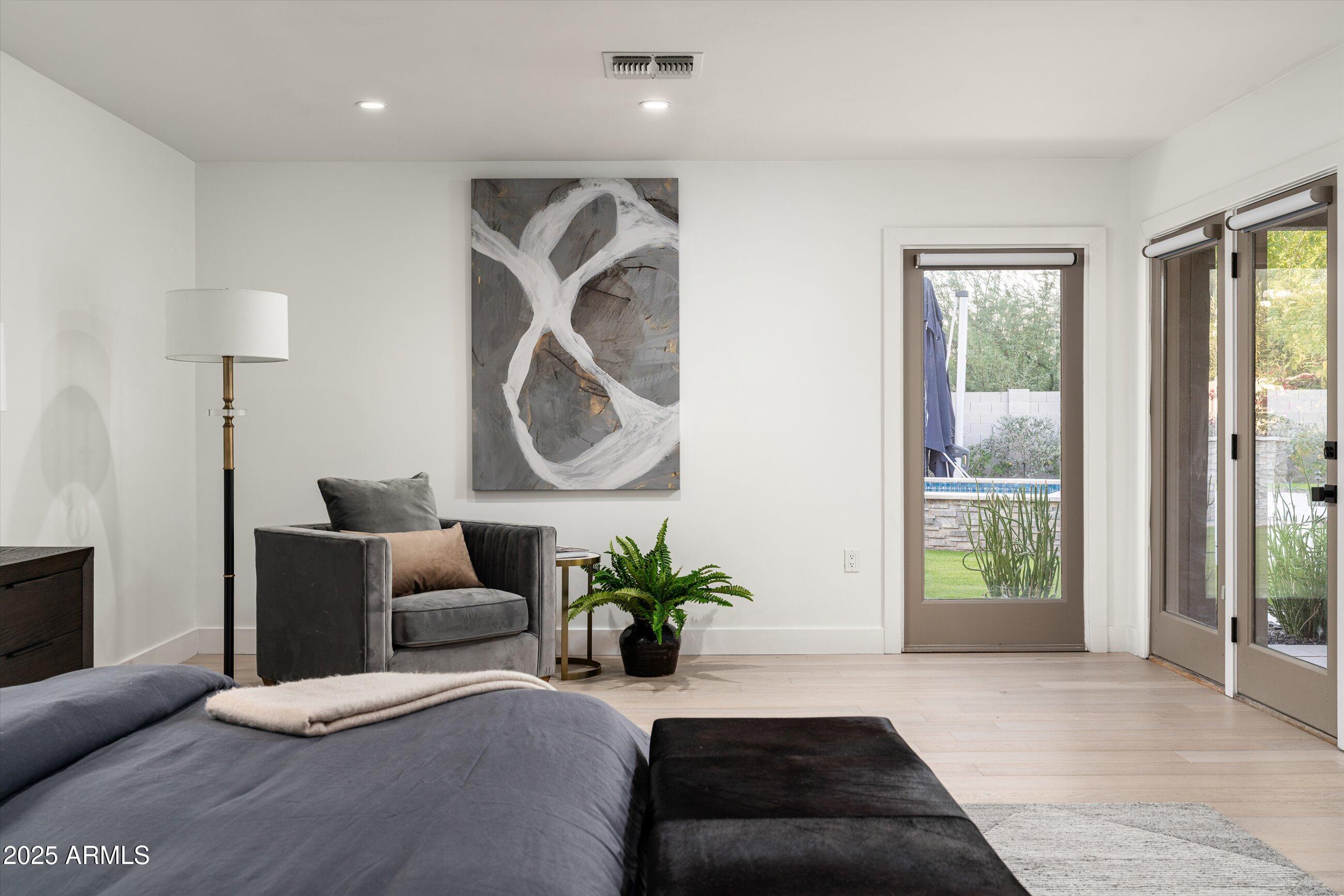 CAMELBACK SIERRA - Residential