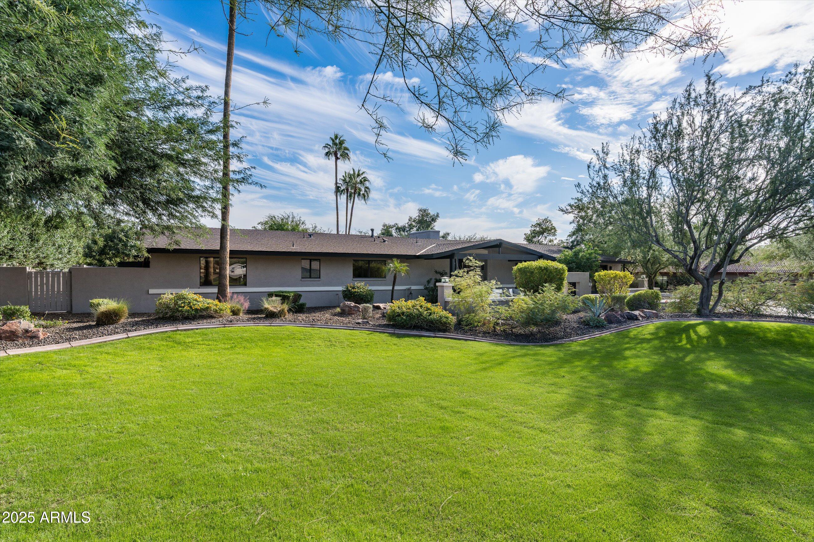 CAMELBACK SIERRA - Residential