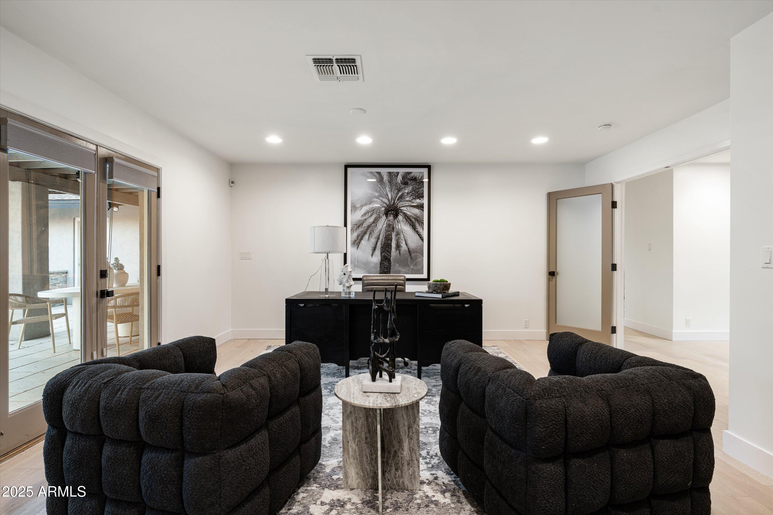 CAMELBACK SIERRA - Residential