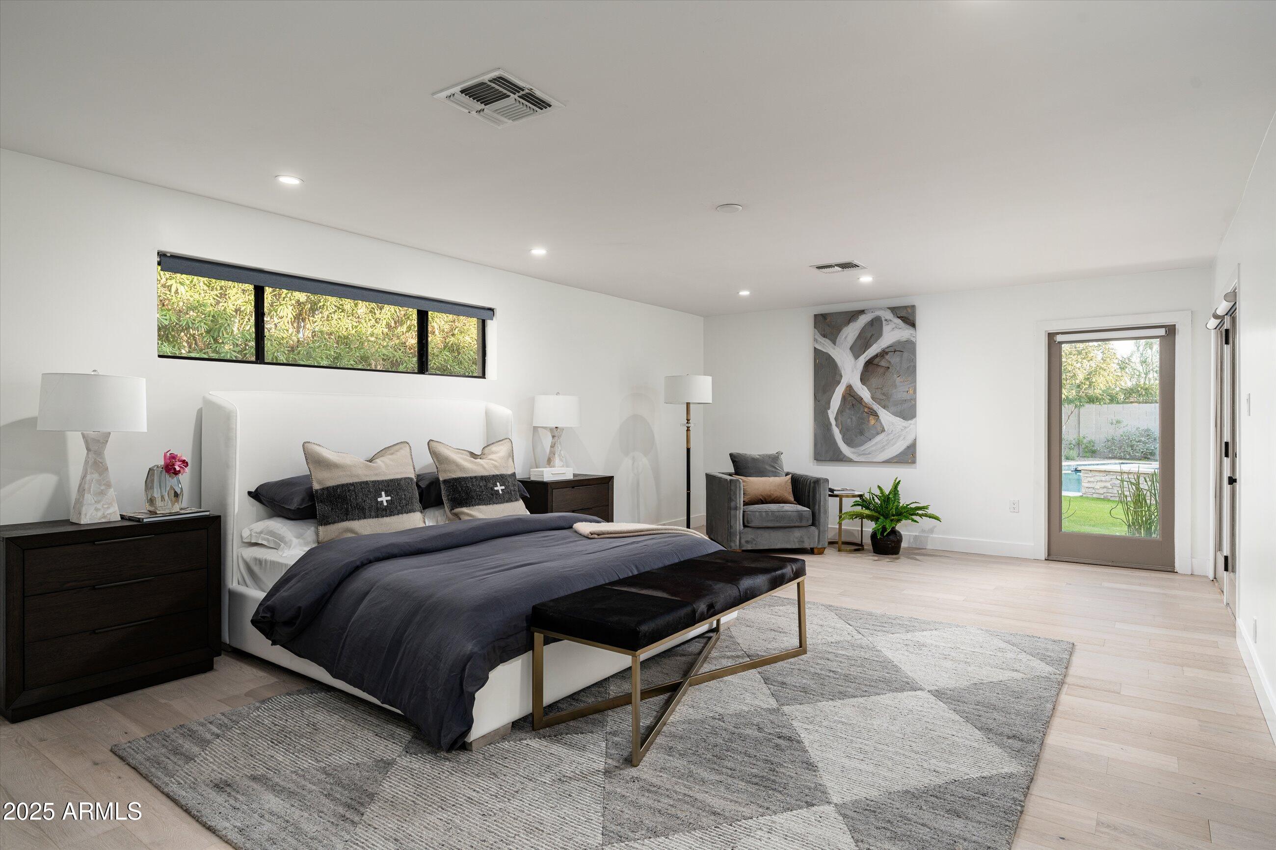 CAMELBACK SIERRA - Residential