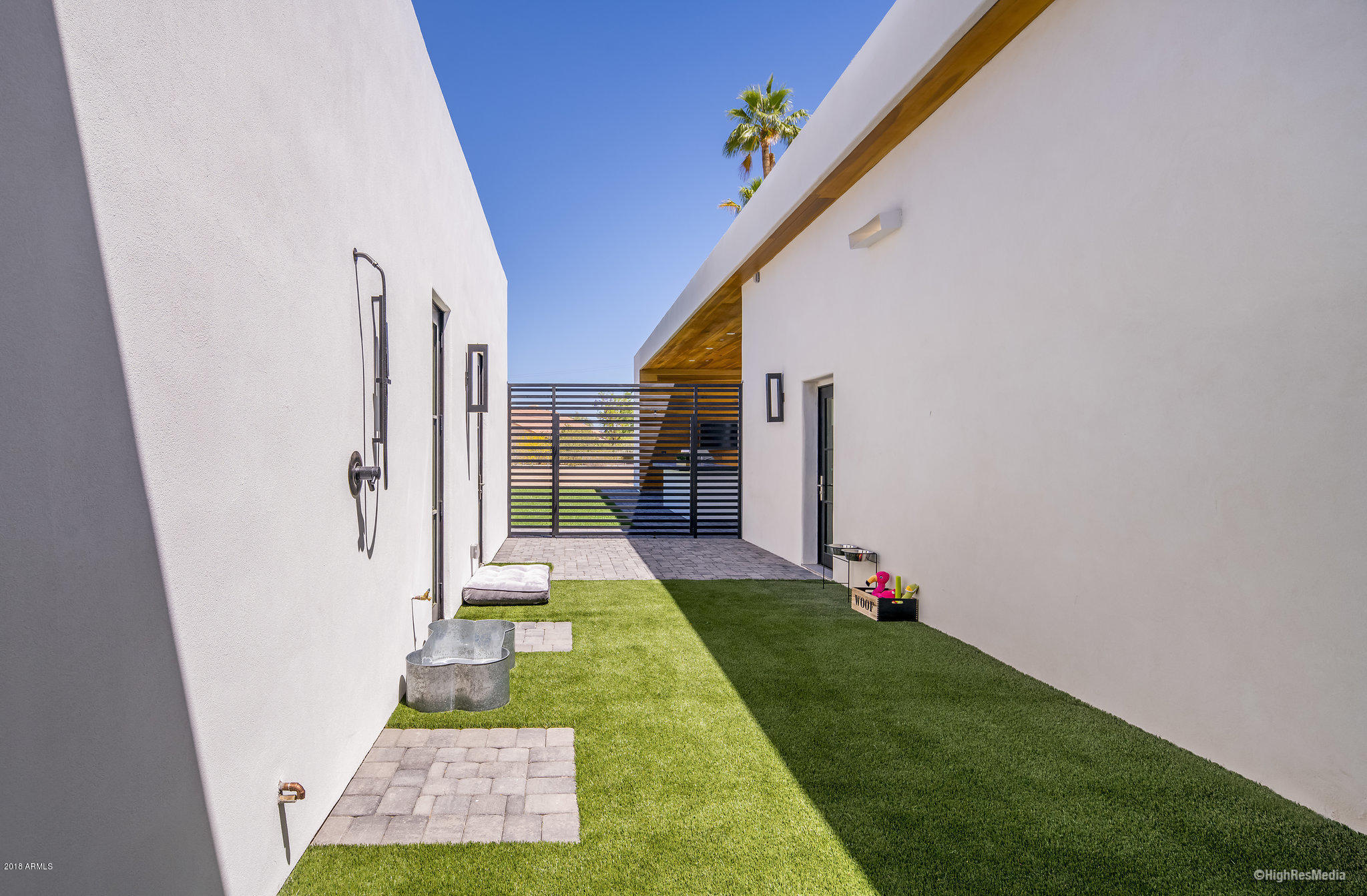 RANCHOS CHIQUITO - Residential