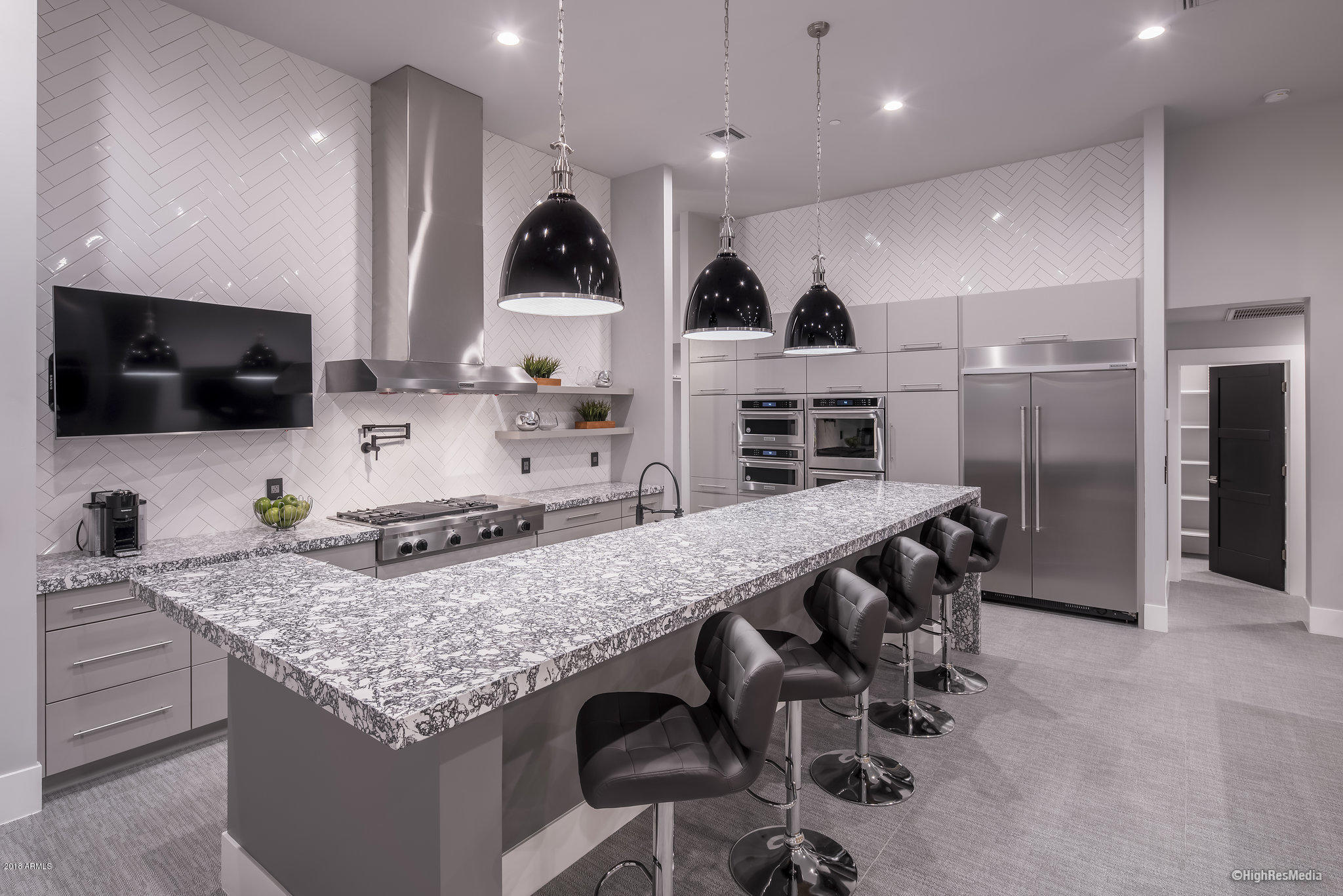 RANCHOS CHIQUITO - Residential