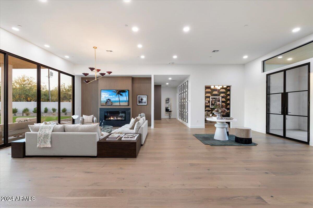 SUNDOWN RANCH ACRES - Residential