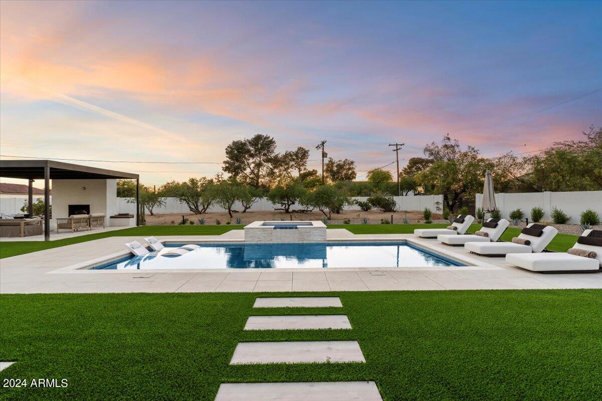 SUNDOWN RANCH ACRES - Residential