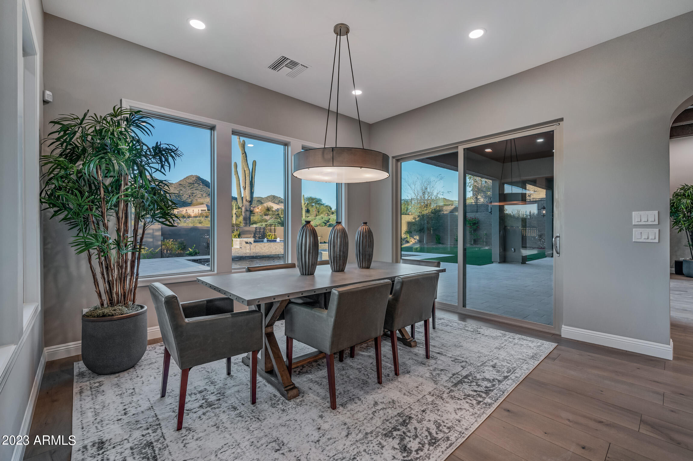WHISPER RIDGE - Residential