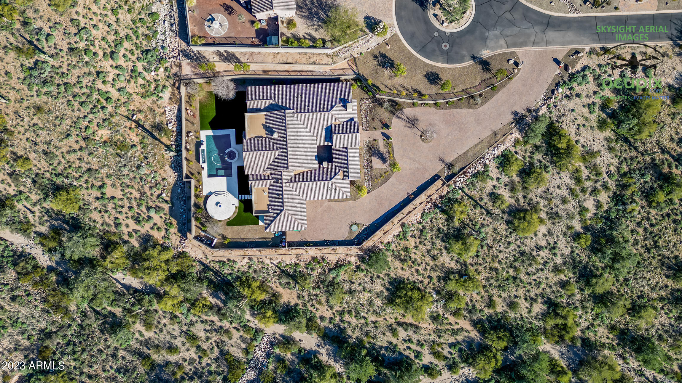 WHISPER RIDGE - Residential