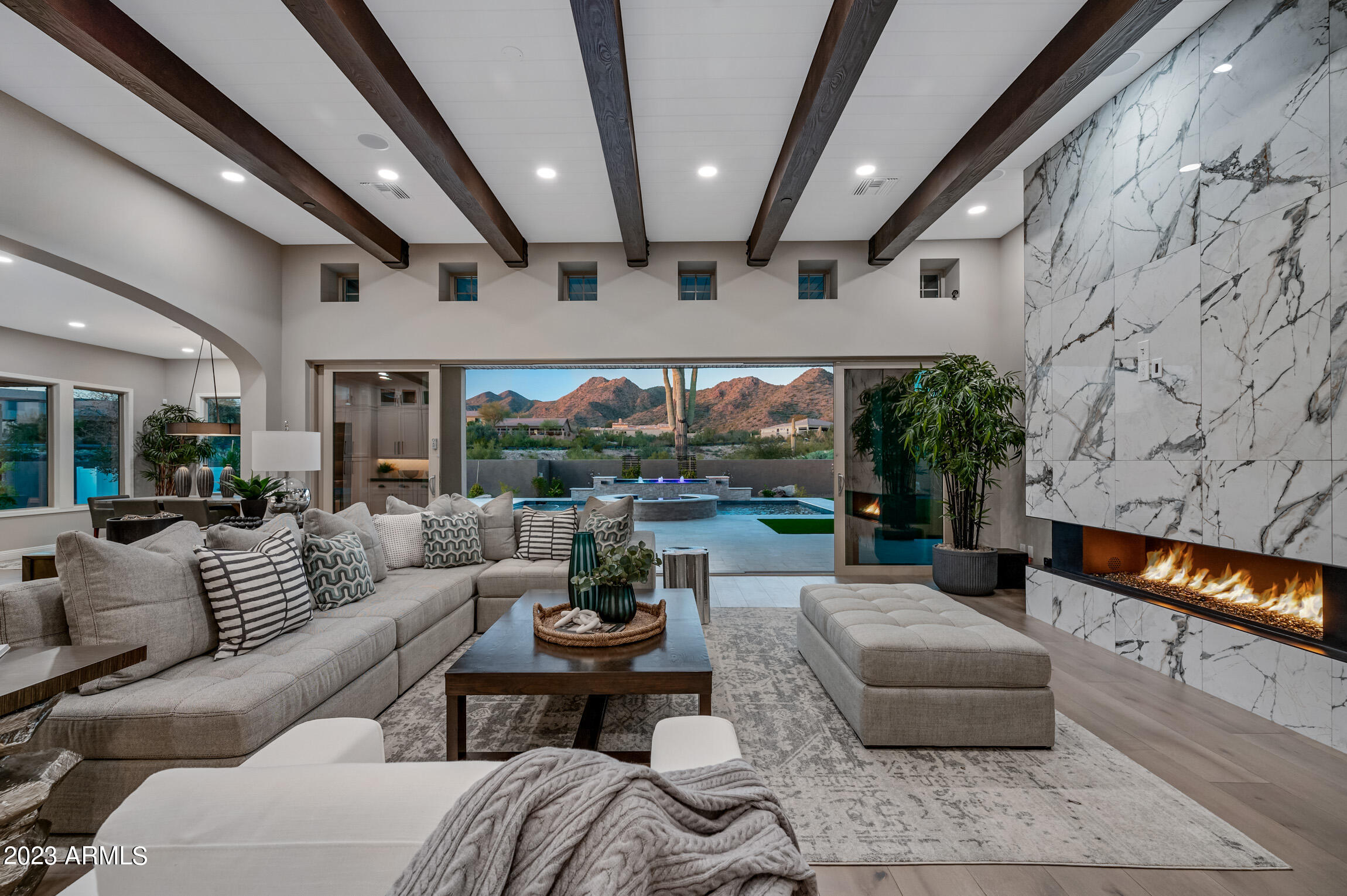 WHISPER RIDGE - Residential