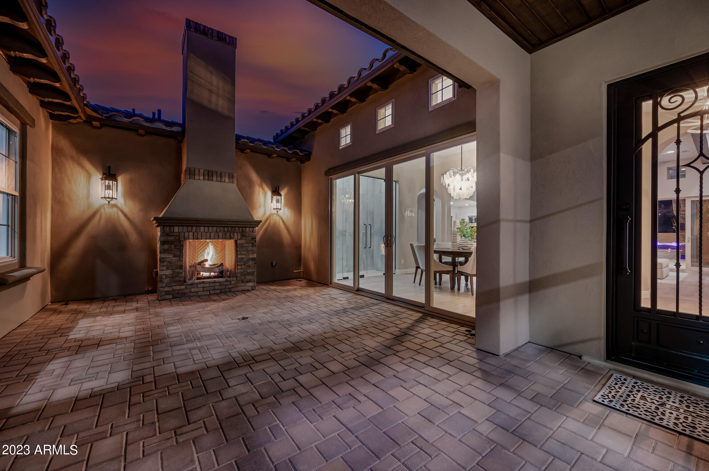 WHISPER RIDGE - Residential