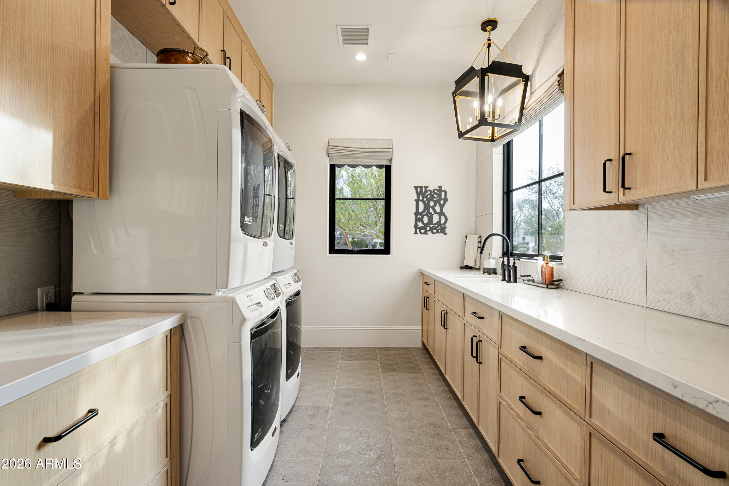 MOCKINGBIRD LANE ESTATES 6 - Residential
