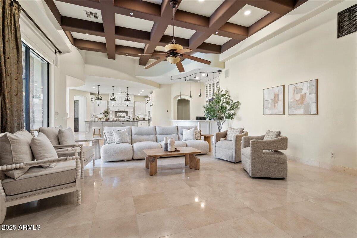 LAS SENDAS - Residential