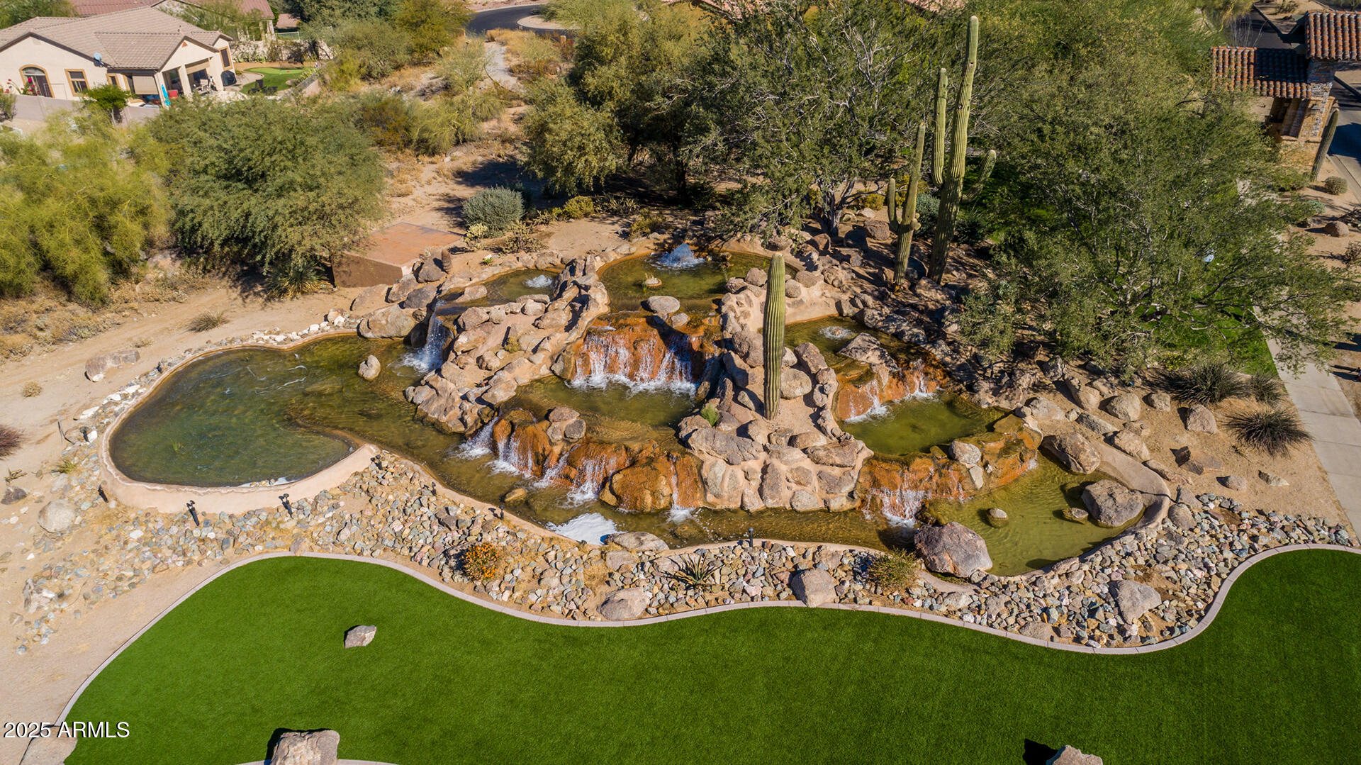 LAS SENDAS - Residential
